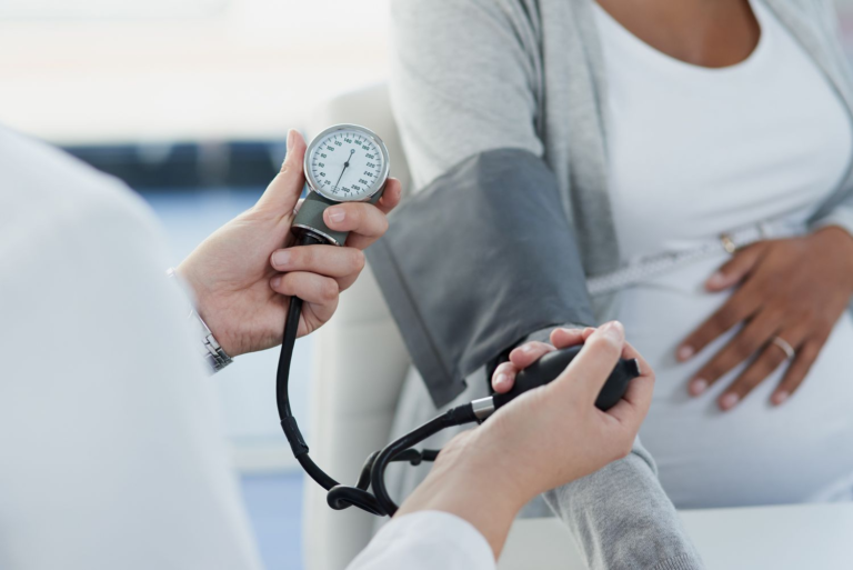 A Complete Guide to Managing Low Blood Pressure During Pregnancy